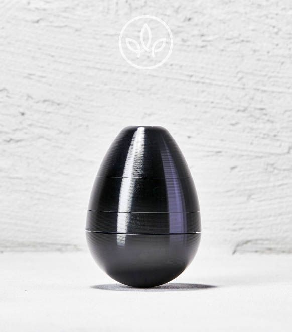 The Egg Grinder aus Aluminium 58mm, Schwarz