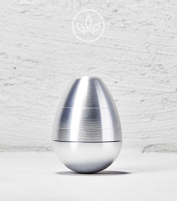 The Egg Grinder aus Aluminium 58mm, Silber