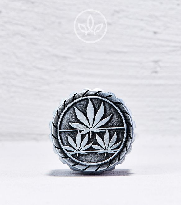 Metall Grinder mit Cannabis Gravur 45mm 4-teilig, Silber